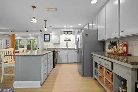 Kitchen - 103 Cater St, St. Simons, GA 31522 photo 3 of 3