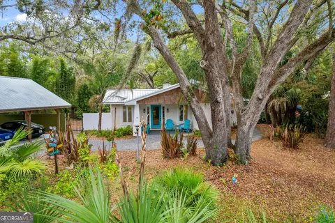 Exterior - 103 Cater St, St. Simons, GA 31522 photo 8 of 10