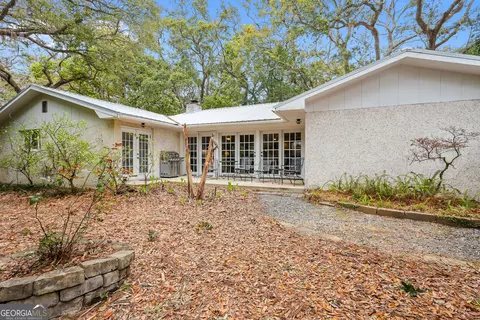 Exterior - 103 Cater St, St. Simons, GA 31522 photo 4 of 10