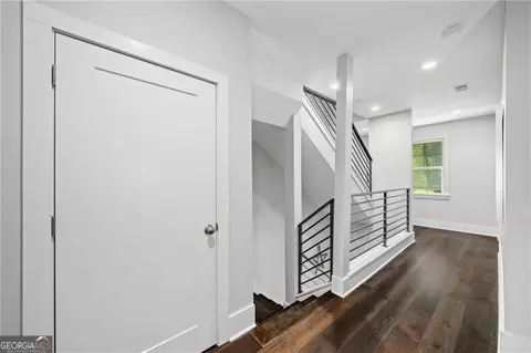 Entry Way - Undisclosed, Roswell, GA 30075 photo 3 of 5