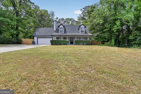 2115 Huntington Dr, Loganville, GA 30052