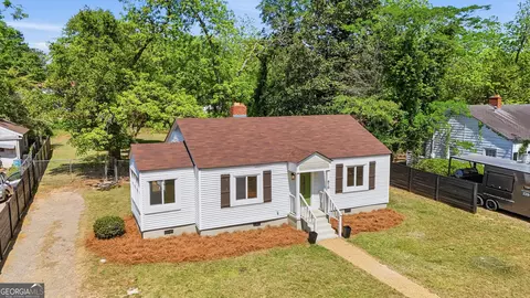 610 Davis Ave, Tifton, GA 31794