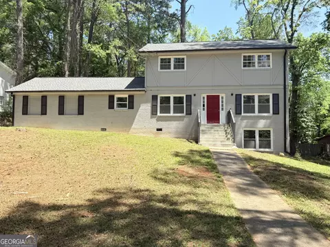 4326 Autumn Hill Dr, Stone Mountain, GA 30083