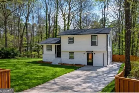 762 Maple Dr, Riverdale, GA 30274