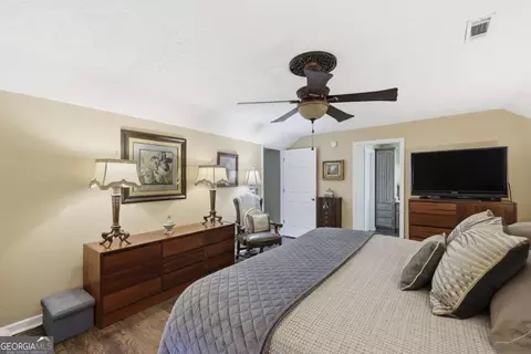 Bedroom - 238 Currahee Cir, Toccoa, GA 30577 photo 2 of 5