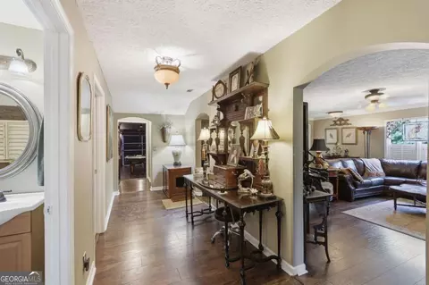 Entry Way - 238 Currahee Cir, Toccoa, GA 30577 photo 1 of 2