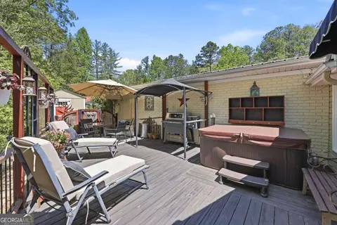 Exterior - 238 Currahee Cir, Toccoa, GA 30577 photo 5 of 9
