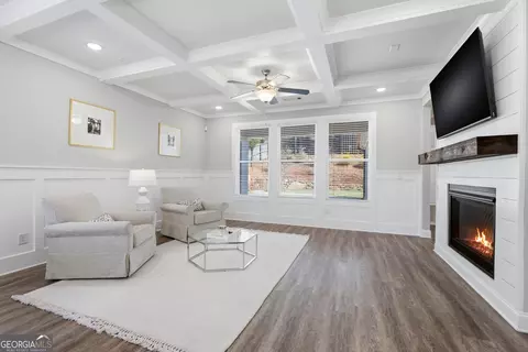 Living - 357 Edgewater Dr, Athens, GA 30605 photo 2 of 2
