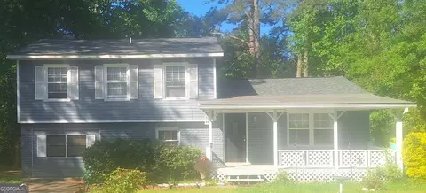10895 Thrasher Rd, Jonesboro, GA 30238