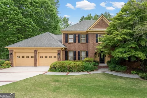 4901 Bainbridge Ct, Lilburn, GA 30047