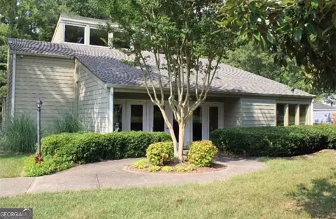 2972 Chipmunk Trl SE, Marietta, GA 30067