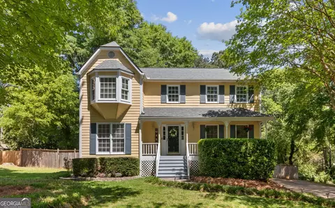 2111 Candlewood Ct NE, Marietta, GA 30066