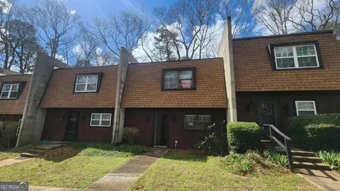 723 Cedar Pointe Ct SW, Marietta, GA 30008