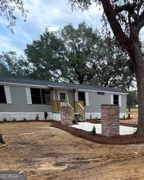 259 Blossom Ln, Reidsville, GA 30453