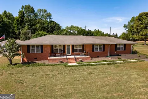 338 Virginia Ln, Hull, GA 30646