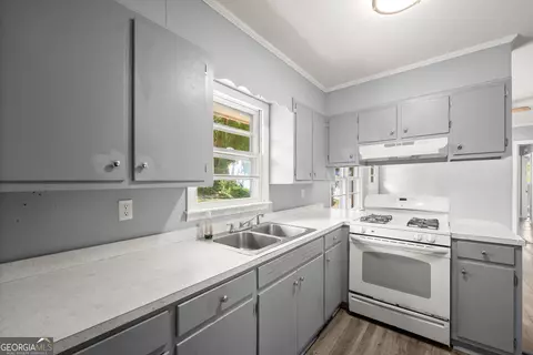 Kitchen - 574 S Sage St, Toccoa, GA 30577 photo 3 of 3