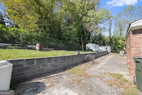 Exterior - 574 S Sage St, Toccoa, GA 30577 photo 6 of 9