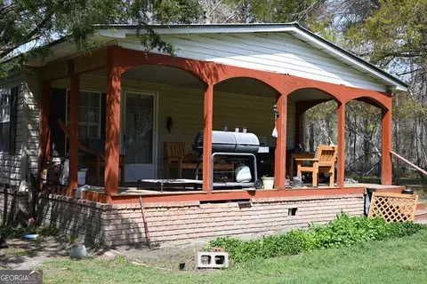 Exterior - 686 Victory Cir, Lyons, GA 30436 photo 10 of 12