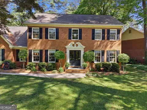 5321 Lanford Springs Ct SW, Lilburn, GA 30047