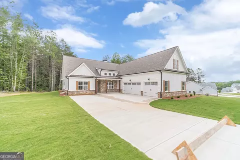 215 Pinewood Dr, Covington, GA 30014