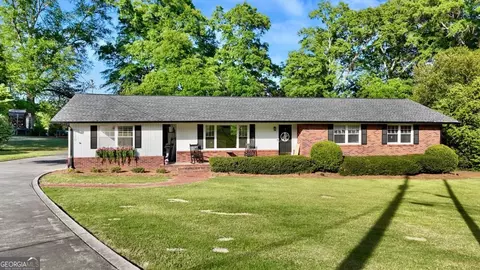 120 Valley Cir, Calhoun, GA 30701