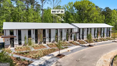 667 5th St, Fayetteville, GA 30214