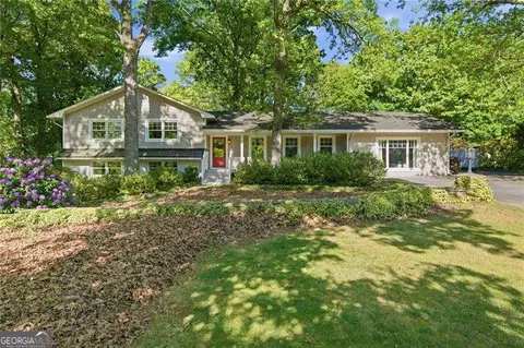 2875 Barbara Ln NE, Marietta, GA 30062