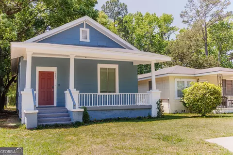 2217 Bolling St, Savannah, GA 31404