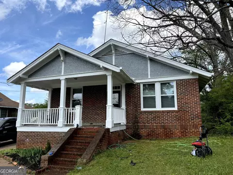 3 J Ave, Gainesville, GA 30504