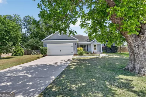 312 Teakwood Ct, Statesboro, GA 30458