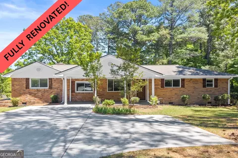 2178 Rockdale Cir, Snellville, GA 30078
