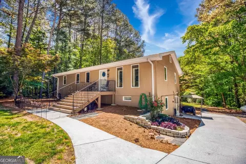 2711 Tribble Mill Rd, Lawrenceville, GA 30045
