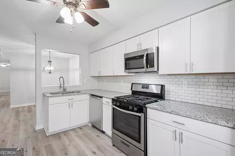 6430 Oakleaf Way, Morrow, GA 30260