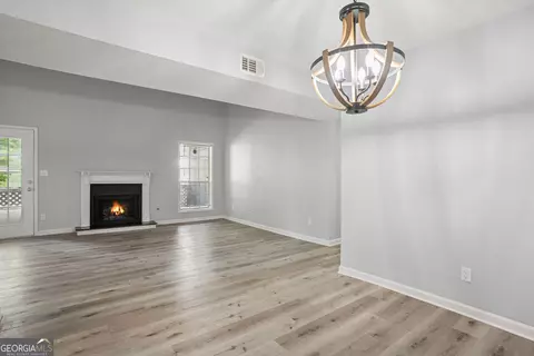 6430 Oakleaf Way, Morrow, GA 30260 photo 9