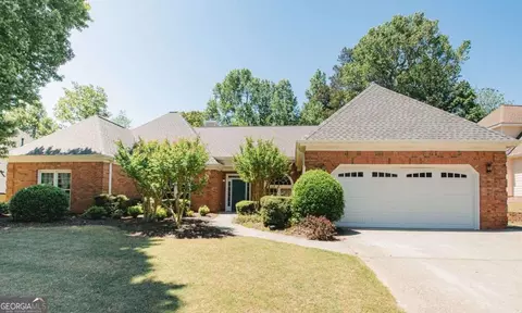 1327 Hadaway Trl, Lawrenceville, GA 30043