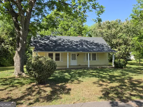 Exterior - 109 Springdale Dr, Washington, GA 30673 photo 1 of 10