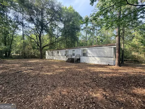 1130 Pine Needle Dr, Ellabell, GA 31308