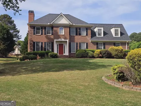 100 Acorn Rdg, Fayetteville, GA 30214