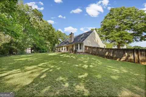 586 Kristin Ln, Winder, GA 30680