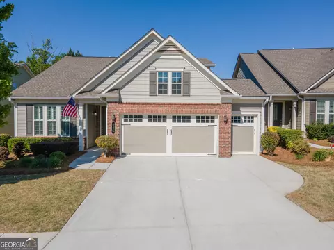 245 Spruce Pine Cir, Peachtree City, GA 30269