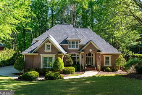 1215 River Laurel Dr, Suwanee, GA 30024