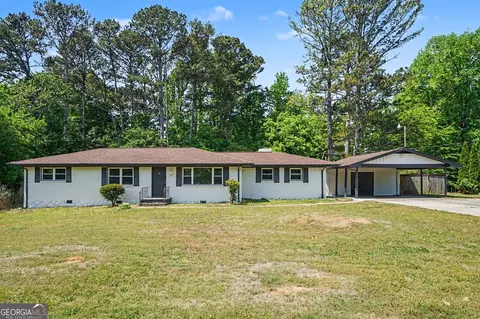 1563 Rockbridge Rd, Stone Mountain, GA 30087