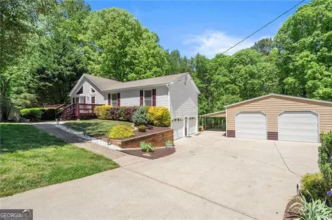 225 Pine Trl, Canton, GA 30115