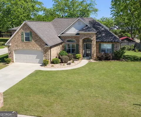 106 Rawlins Pt, Perry, GA 31069