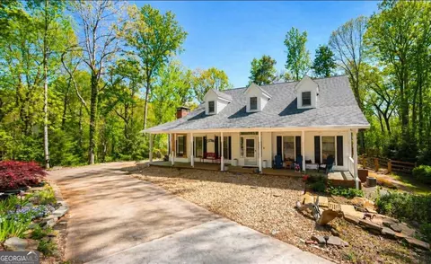 5735 E Ridge Dr, Douglasville, GA 30135