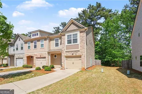 5199 Madeline Pl, Stone Mountain, GA 30083