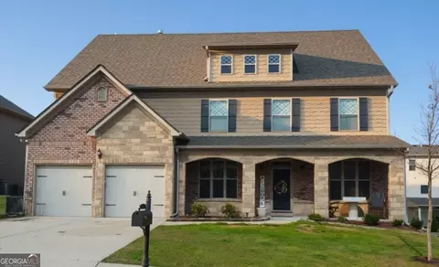 111 Clubhouse Ln, Acworth, GA 30101