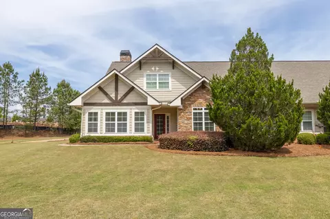 31 Thomaston St, Newnan, GA 30263