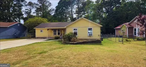10391 Wrens Dr, Jonesboro, GA 30238