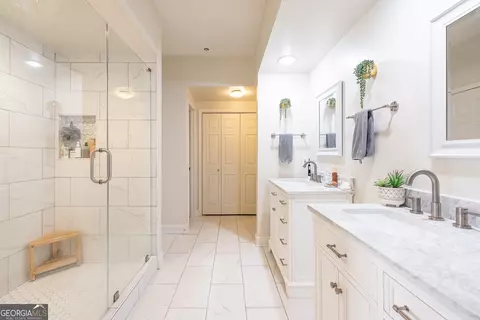 Bath - Undisclosed, Atlanta, GA 30319 photo 1 of 3
